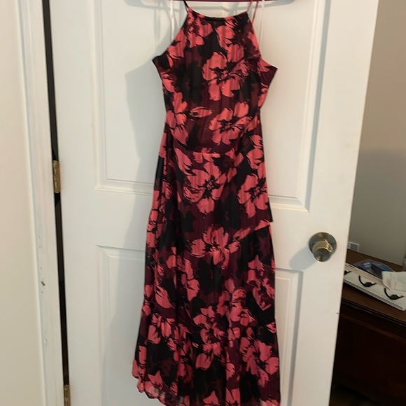 Halter dress - Picture 1 of 5